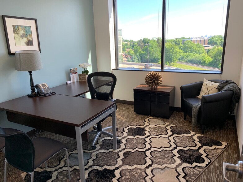 More Photos Of 5201 Eden Ave, Edina Coworking Space