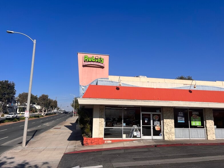 More Photos Of 2000-2008 N Sepulveda Blvd, Manhattan Beach Freestanding For Lease