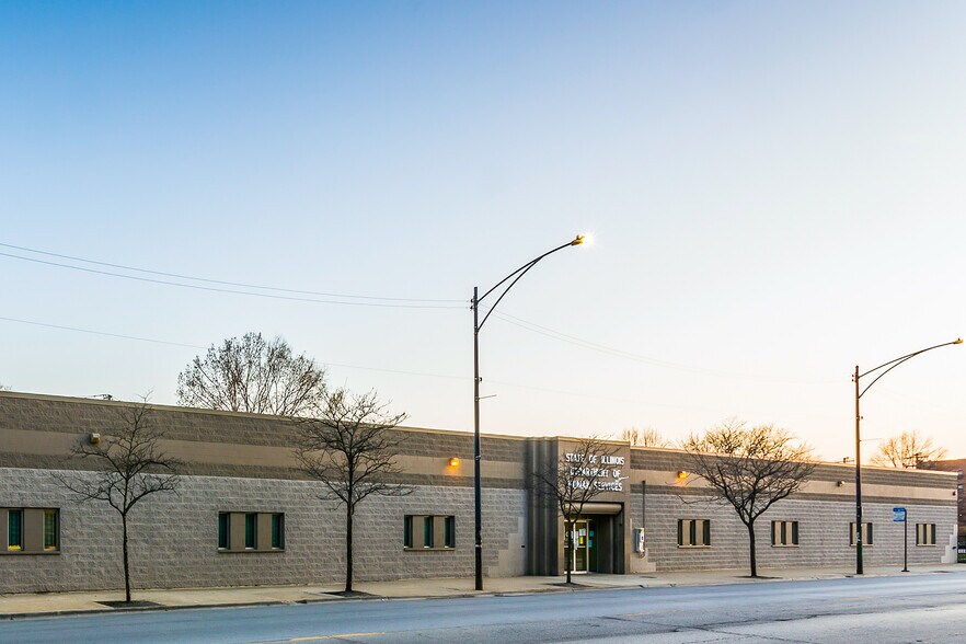 More Photos Of 915 E 63rd St, Chicago Office For Sale