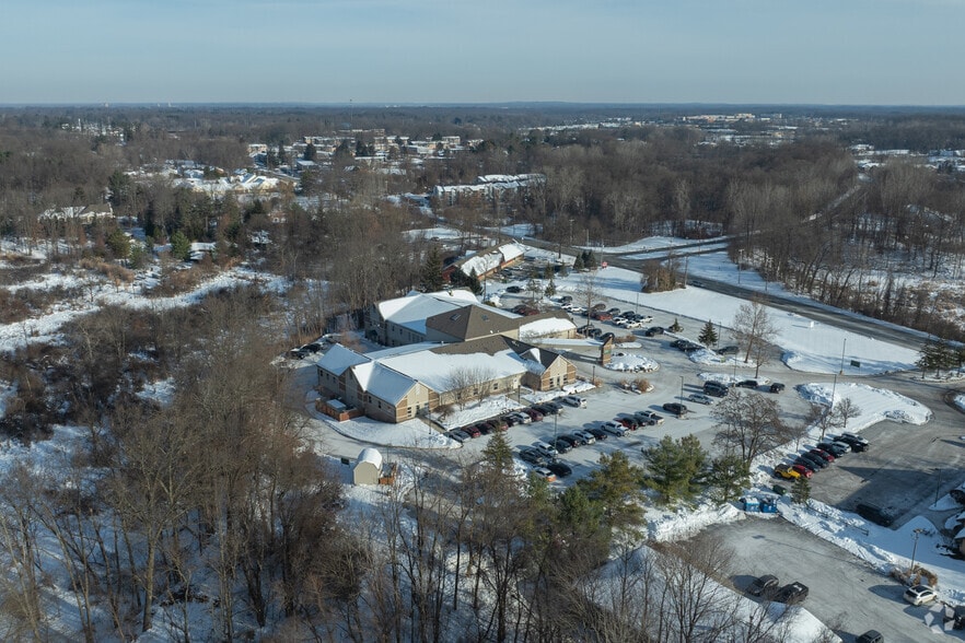 More Photos Of 3600 SW Capital Ave, Battle Creek Medical For Lease