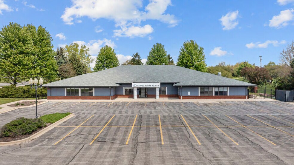 More Photos Of 2323 Fargo Blvd, Geneva Freestanding For Sale