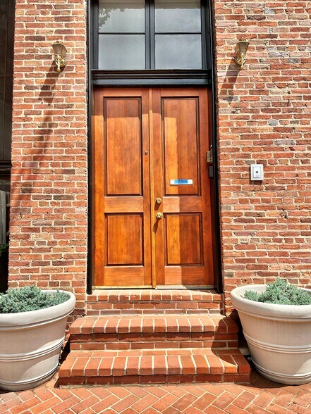 More Photos Of 600 N Eutaw St, Baltimore Storefront Retail Residential For Sale