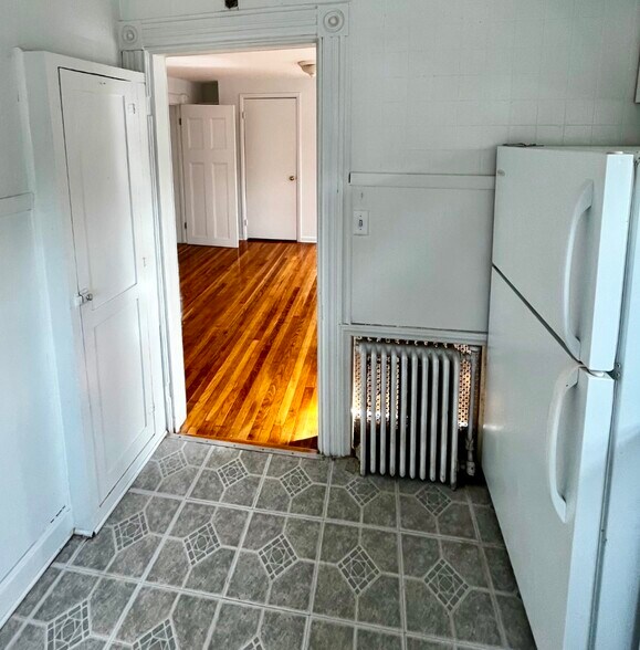 More Photos Of 158-160 W Main St, Walden Storefront Retail Residential For Sale