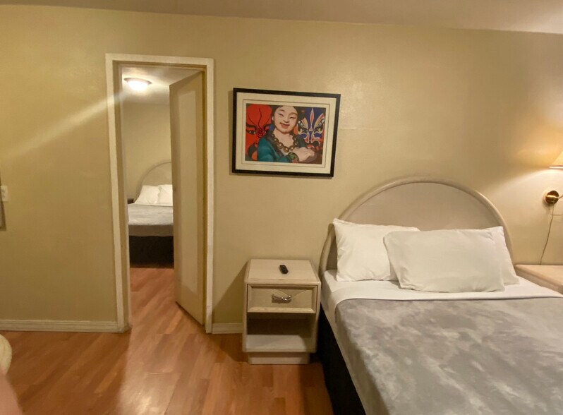 More Photos Of 1257 Basin St SW, Ephrata Hotel For Sale
