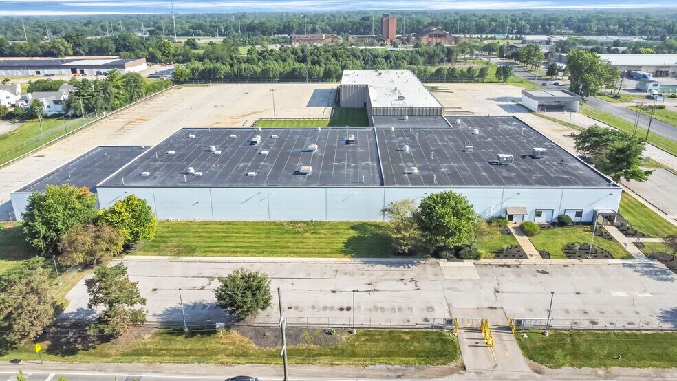 More Photos Of 4500 Groves Rd, Columbus Warehouse For Lease