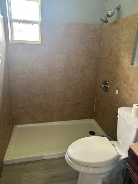 More Photos Of 5636 Kennedy Hills Dr, Seffner Storefront Retail Office For Sale