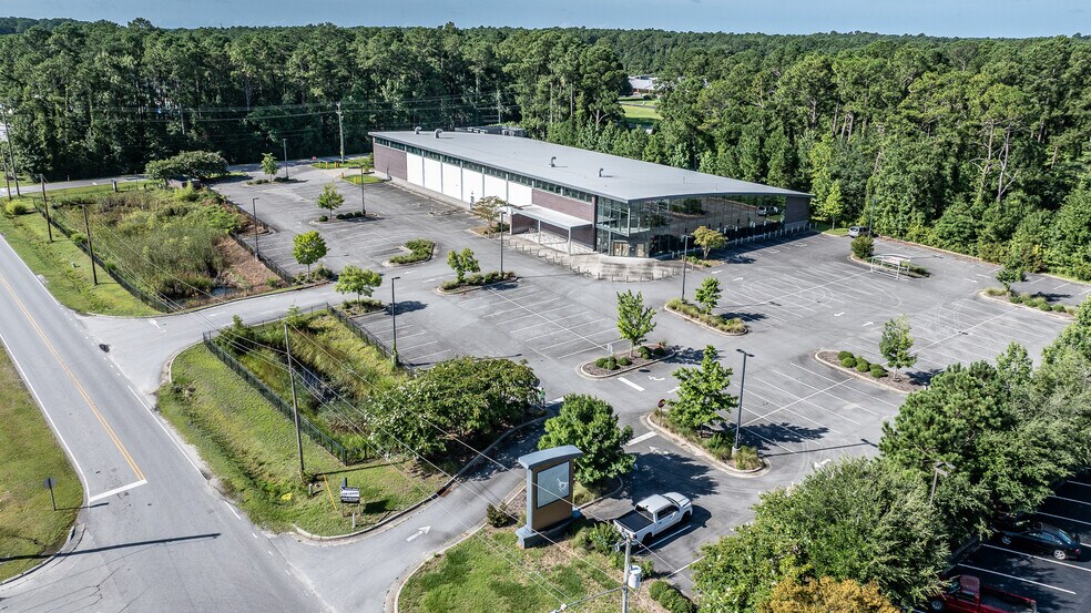 More Photos Of 553 US-70 W, Havelock Freestanding For Lease