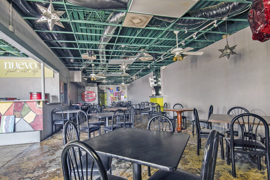 More Photos Of 1124 Ayers St, Corpus Christi Restaurant For Sale