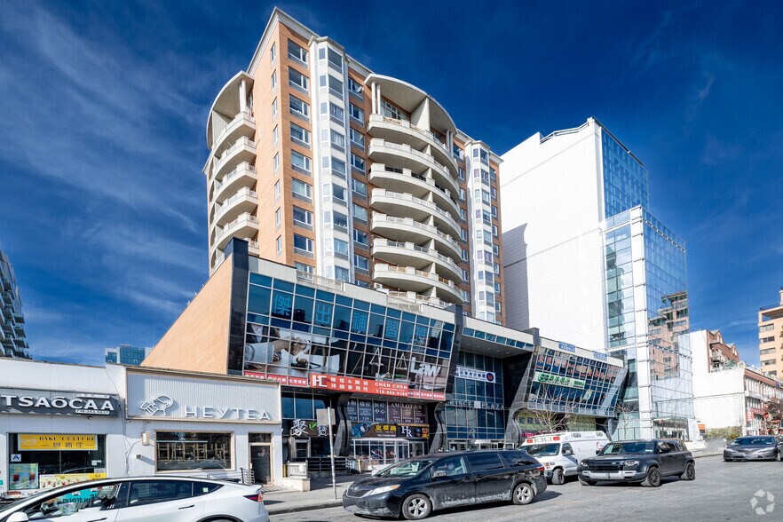 Primary Photo Of 3720 Prince St, Flushing Apartments For Sale