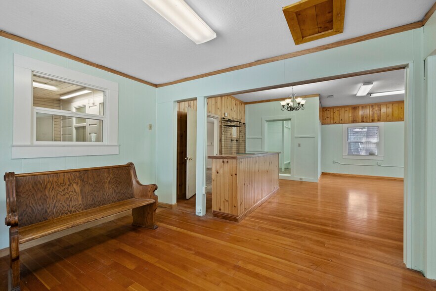 More Photos Of 1137 CA-4 Hwy, Arnold General Retail For Sale