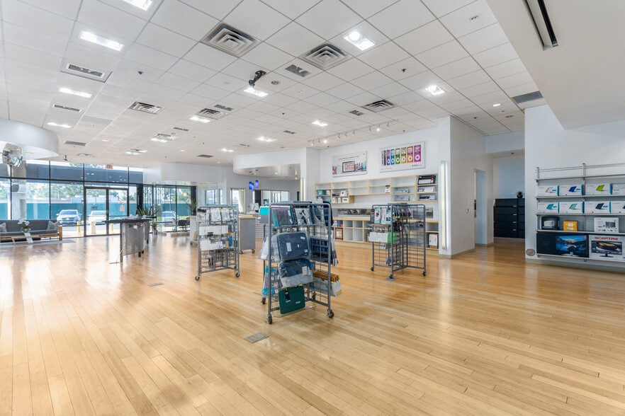 More Photos Of 2991-2995 E White Star Ave, Anaheim Warehouse For Sale