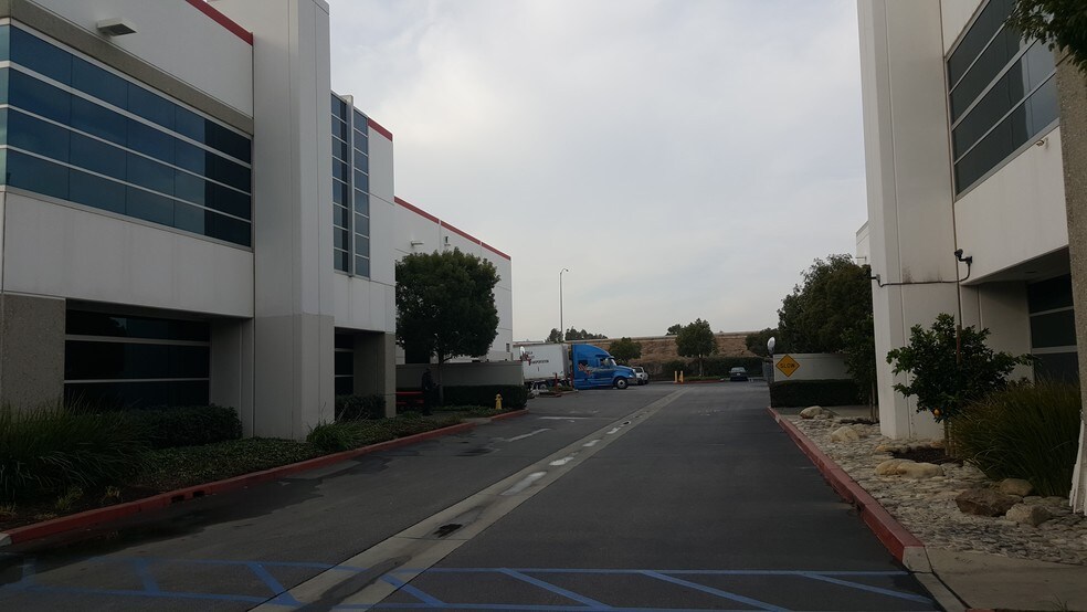 More Photos Of 9190 Hyssop Dr, Rancho Cucamonga Warehouse For Lease