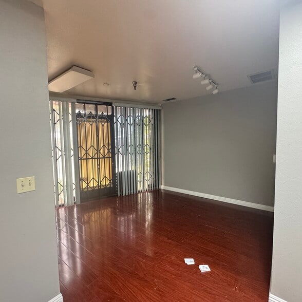 More Photos Of 10172 Olney St, El Monte Warehouse For Sale