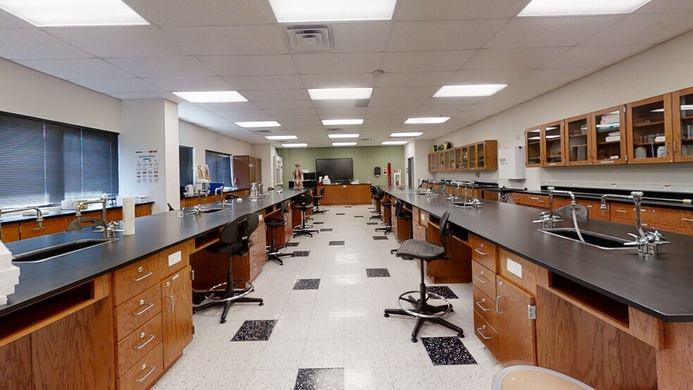 More Photos Of 7300 Blackmon Rd, Columbus Schools For Sale