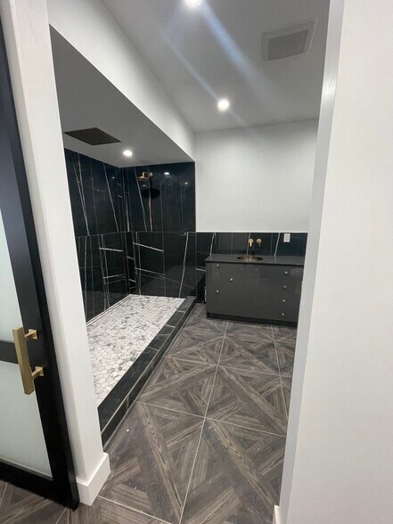 More Photos Of 416 SE Flamingo Ave, Stuart Medical For Sale