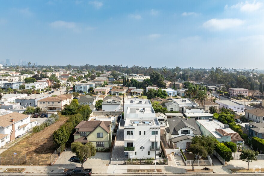 More Photos Of 2234 Crenshaw Blvd, Los Angeles Apartments For Sale
