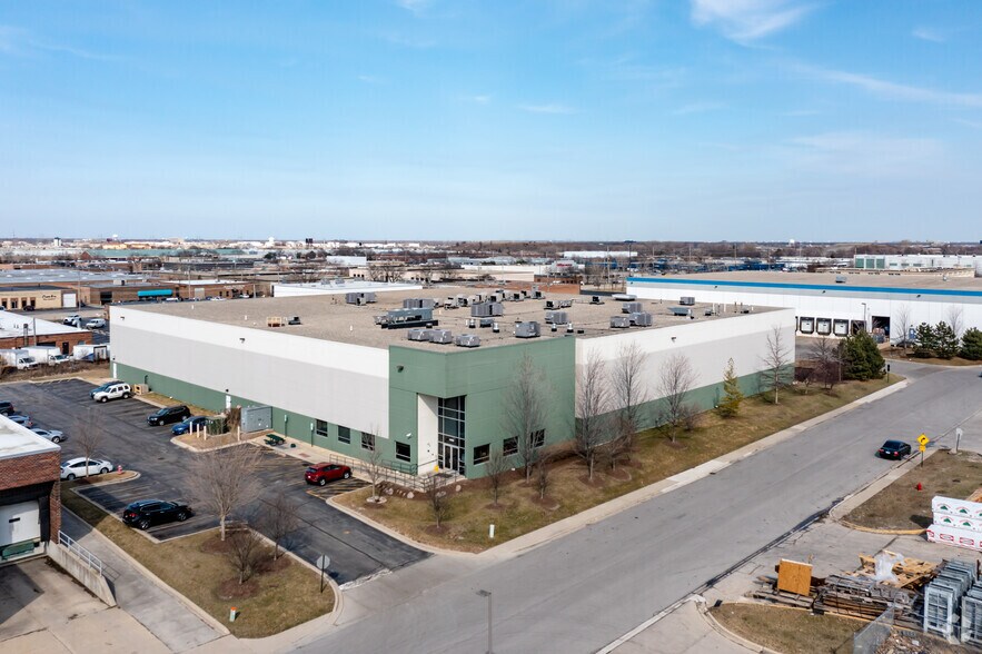 More Photos Of 1490 Chase Ave, Elk Grove Village Warehouse For Lease