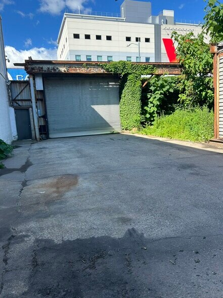 More Photos Of 86 19th St, Brooklyn Industrial For Lease