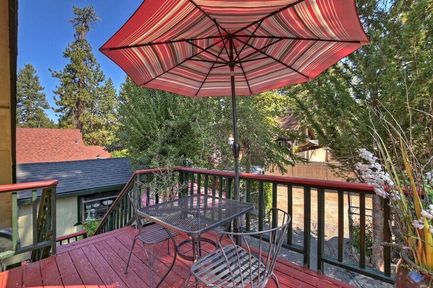 More Photos Of 39226 N Shore Dr, Fawnskin Restaurant For Sale