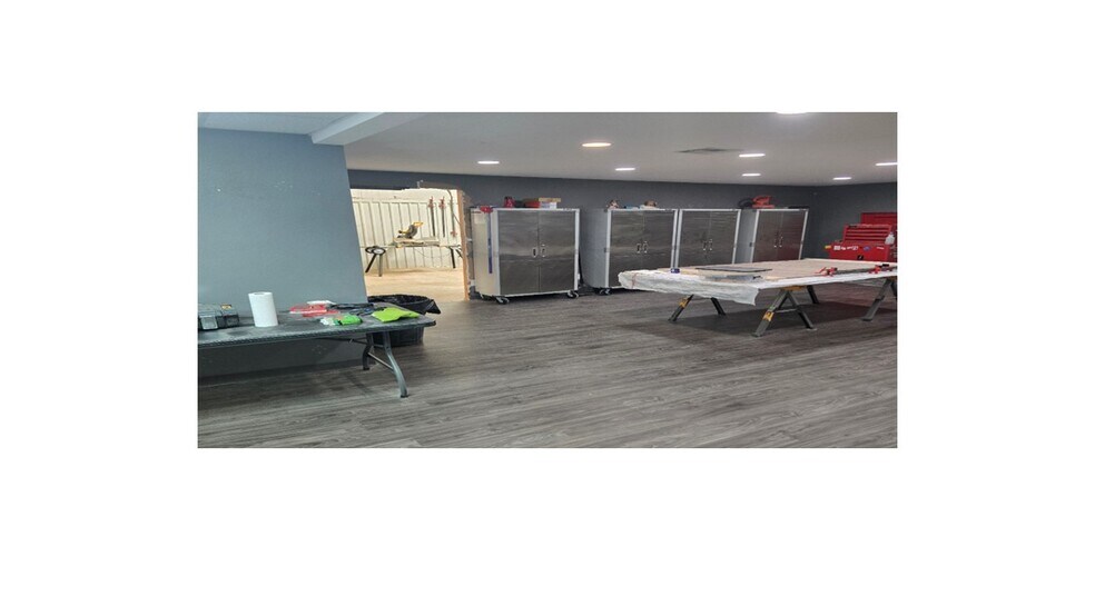 More Photos Of 3595 MacDonnell Dr, Norman Warehouse For Lease