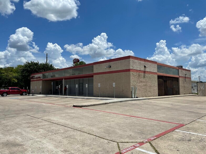 More Photos Of 13331 Kuykendahl Rd, Houston Unknown For Lease
