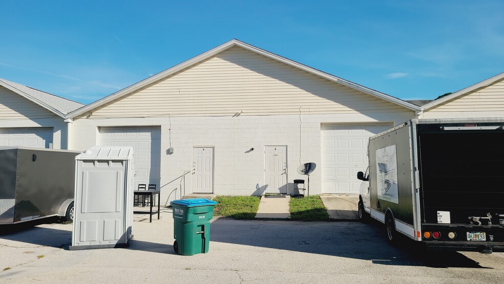 More Photos Of 555 8th St, Daytona Beach Distribution For Sale