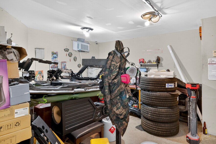 More Photos Of 6125 Tulip St, Philadelphia Auto Repair For Sale