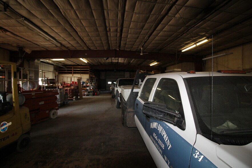 More Photos Of 821 S. Railroad Ave, Riverton Distribution For Sale