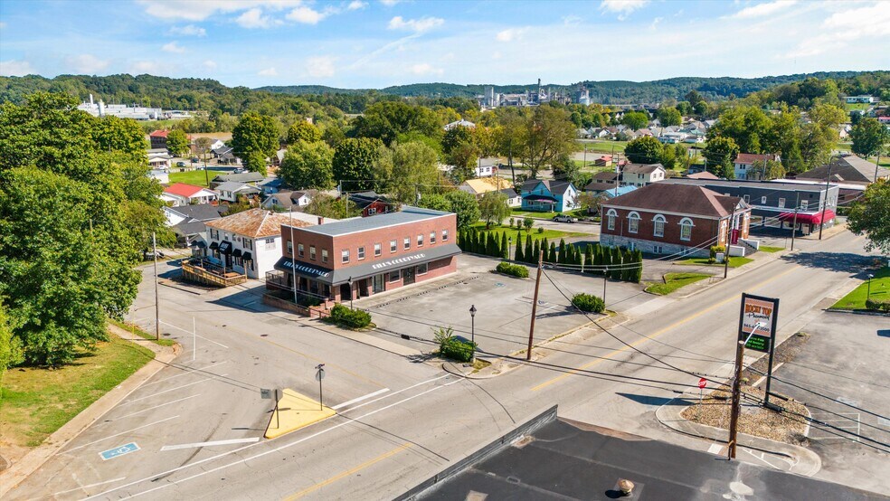 More Photos Of 700 Grove St, Loudon Office For Sale