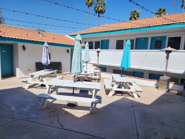 More Photos Of 86 W University Dr, Mesa Office For Sale