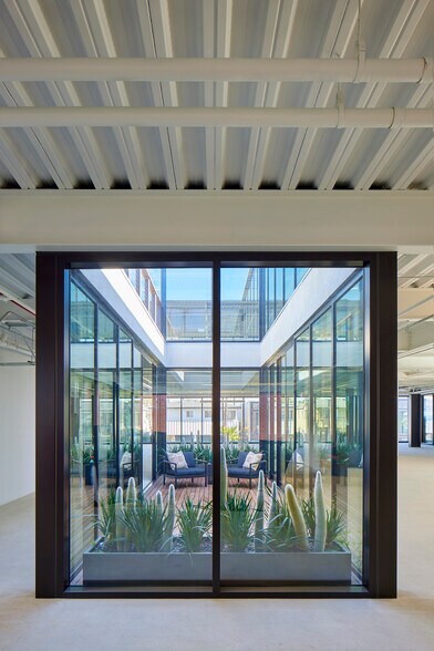 More Photos Of 1221 Colorado Ave, Santa Monica Office For Sale