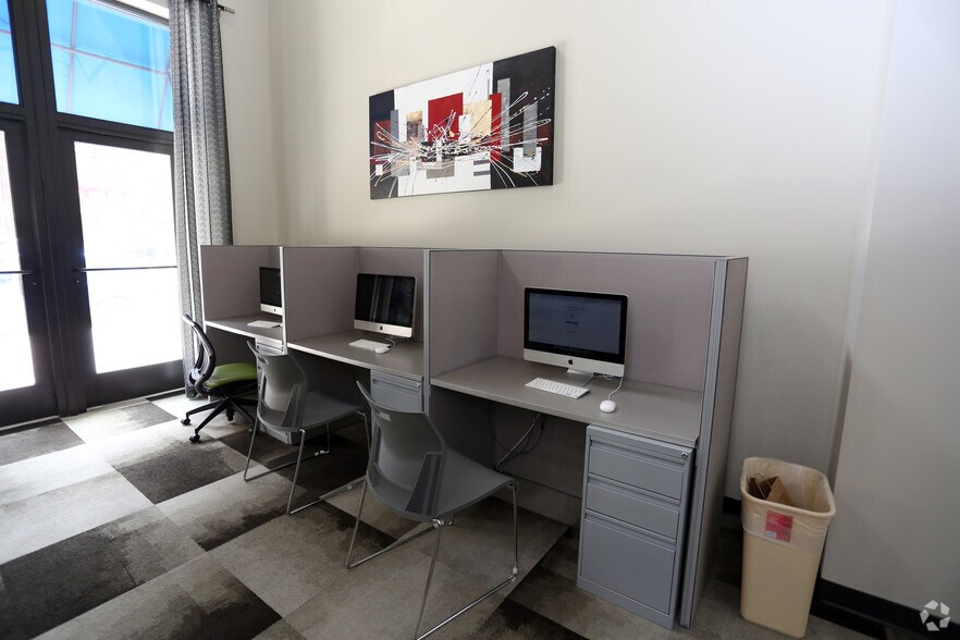 More Photos Of 30 W Biddle St, Baltimore Apartments For Lease