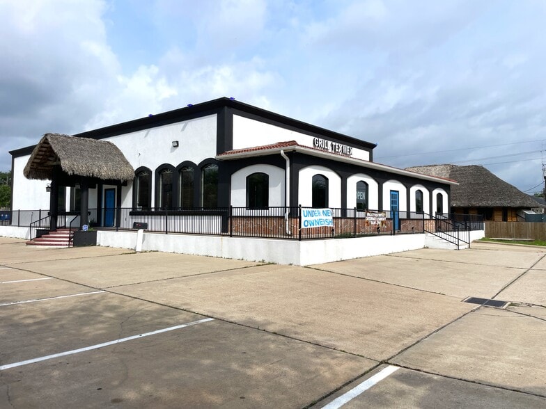 Primary Photo Of 23237 Aldine Westfield Rd, Spring Restaurant For Lease