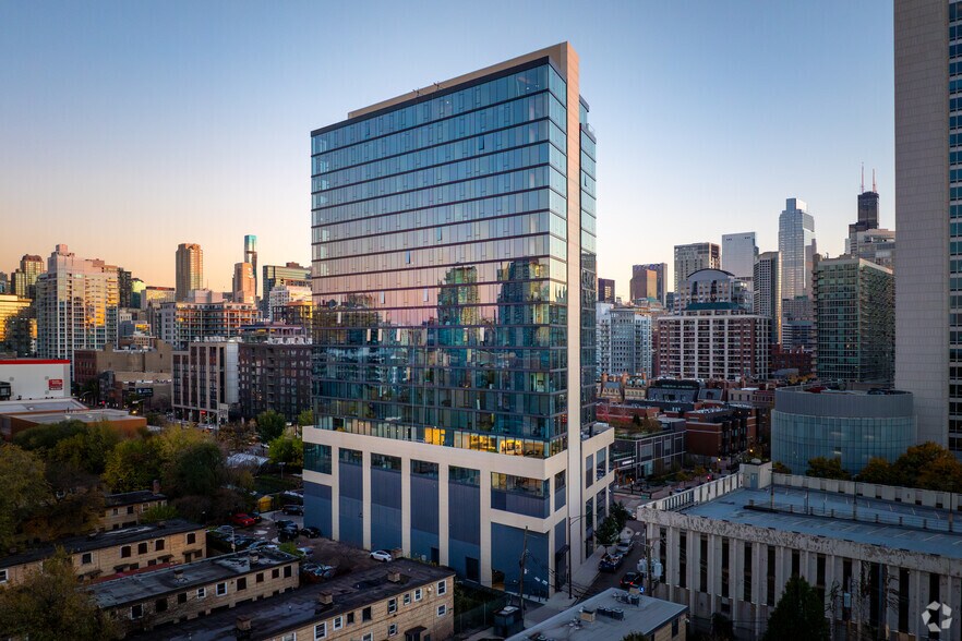 More Photos Of 808 N Cleveland Ave, Chicago Apartments For Lease