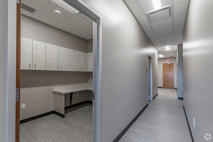 More Photos Of 1180 Seton Pky, Kyle Medical For Lease