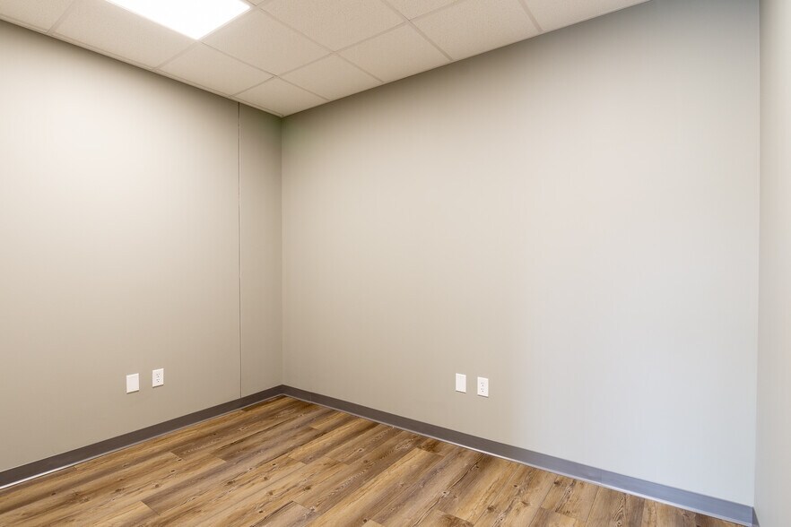 More Photos Of 4542 Washington rd, Evans Coworking Space