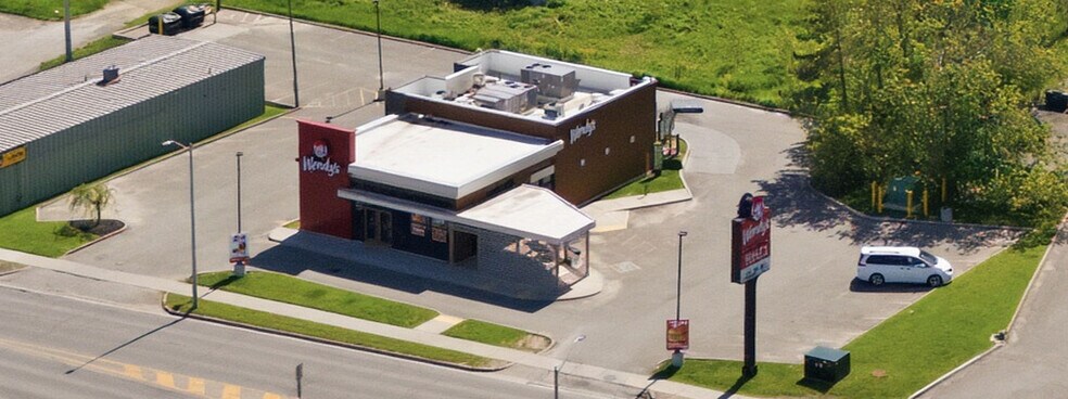 More Photos Of 350 N Front St, Belleville General Retail For Sale