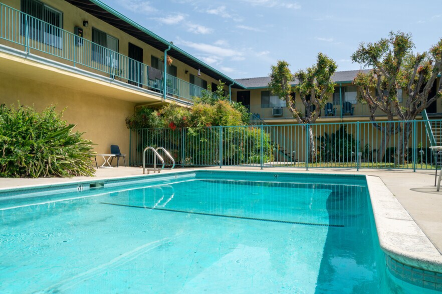 More Photos Of 1817 2nd St, Duarte Apartments For Sale