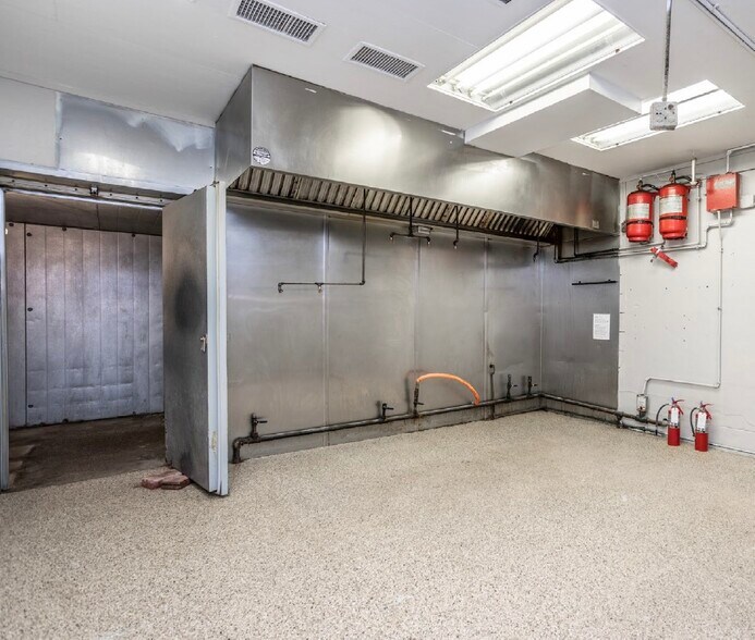 More Photos Of 113 N Main St, Muenster Restaurant For Sale