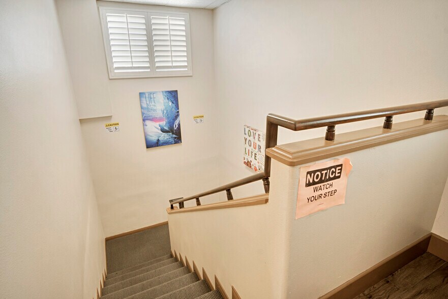 More Photos Of 439 N Maclay Ave, San Fernando Office For Sale