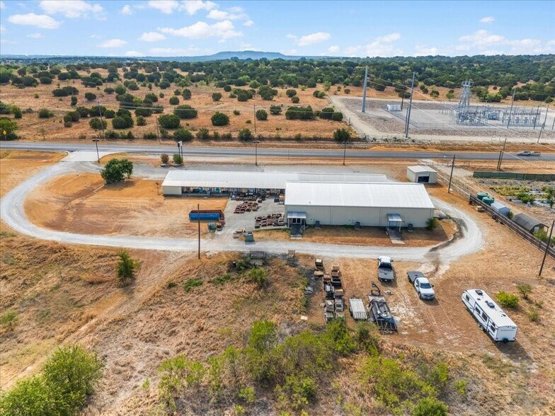 More Photos Of 3206 W Us Highway 377, Granbury Flex For Sale