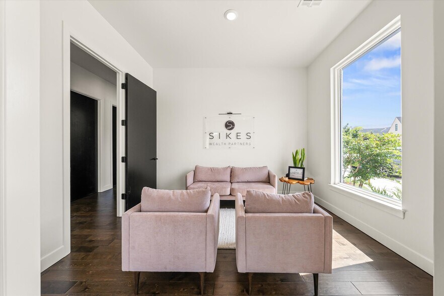 More Photos Of 3165 N Sooner Rd, Edmond Office For Sale