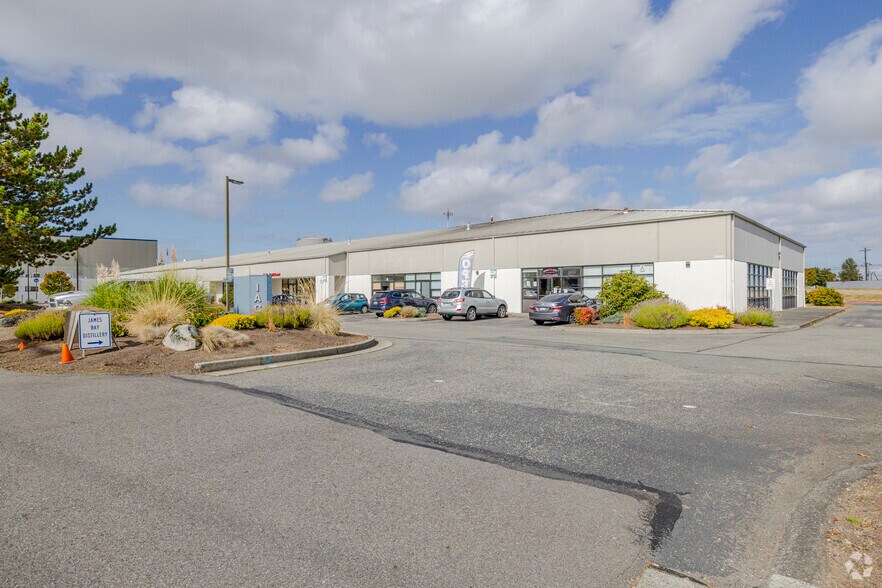 More Photos Of 3101 111th St SW, Everett Manufacturing For Lease