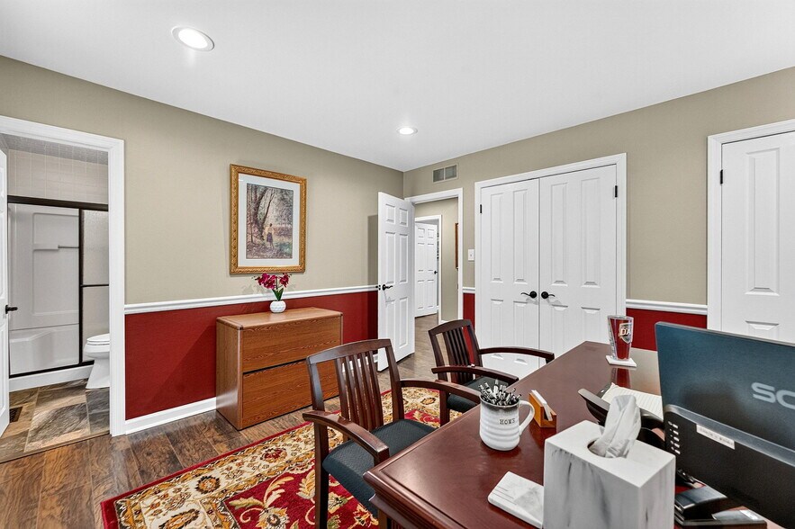 More Photos Of 79 S Maple Ave, Marlton Office For Sale