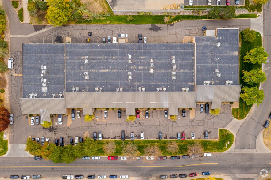 More Photos Of 8000 S Lincoln St, Littleton Light Distribution For Lease