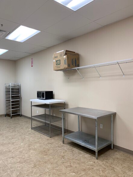 More Photos Of 16051 Dessau Rd, Pflugerville Freestanding For Lease