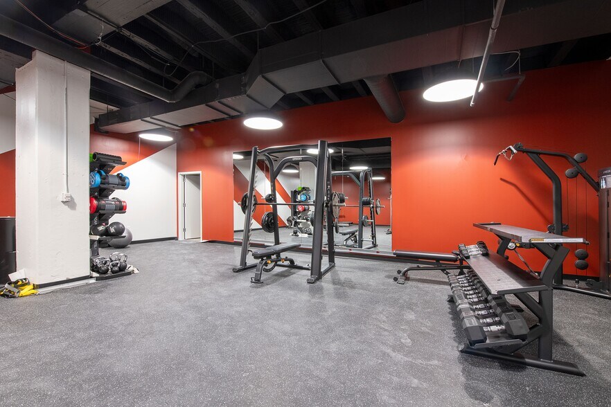 More Photos Of 1020 Bolivar Rd, Cleveland Office For Sale