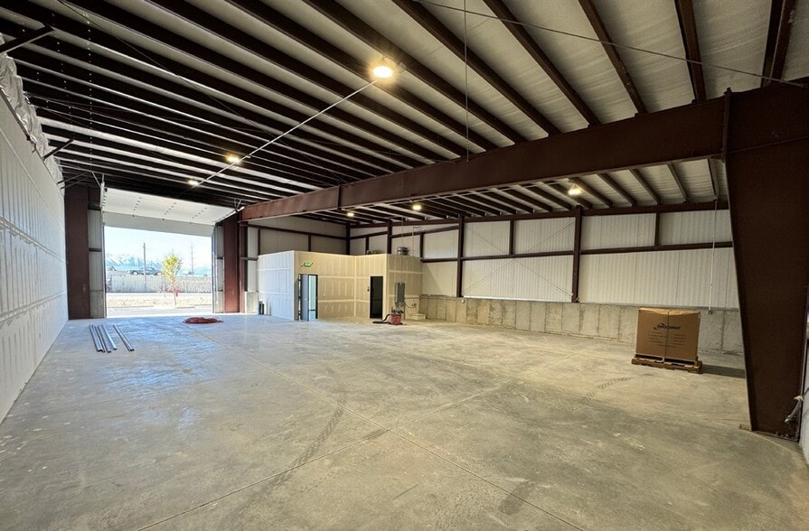More Photos Of 184 West 1400 North, Spanish Fork Warehouse For Lease