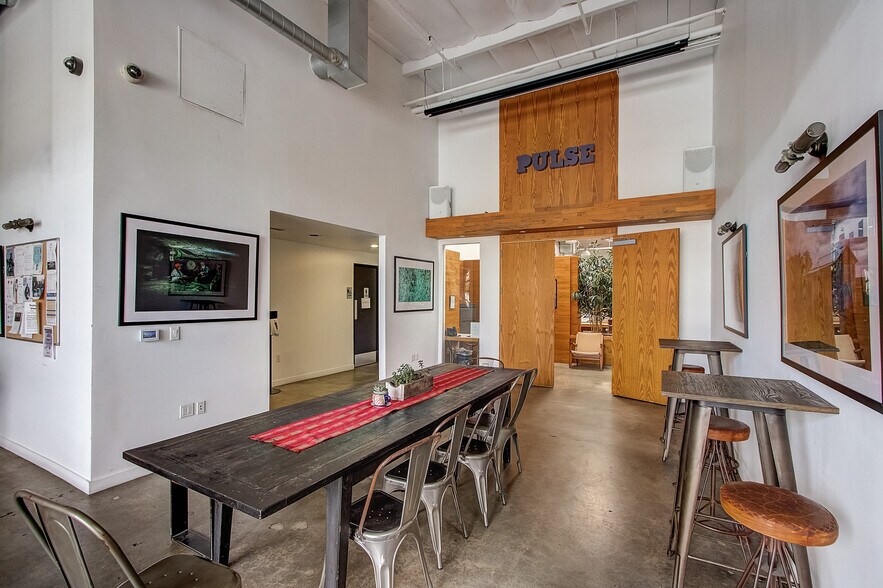 More Photos Of 589-595 N Venice Blvd, Venice Loft Creative Space For Lease