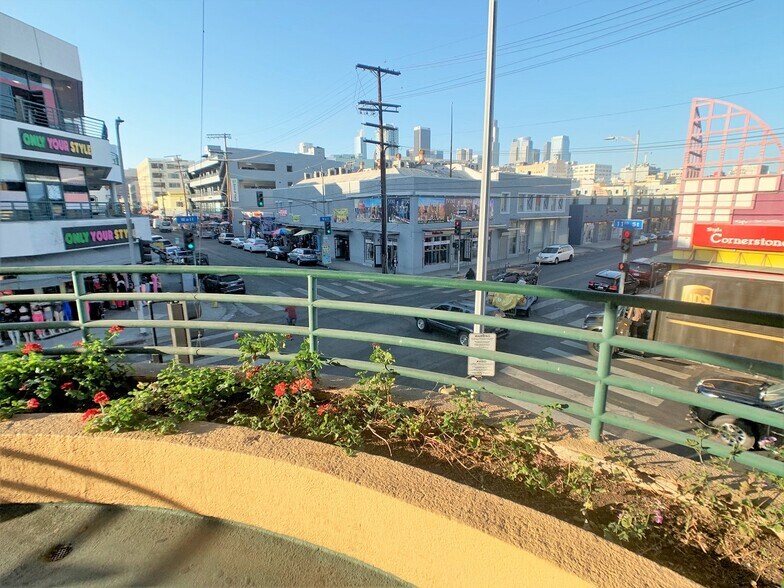 More Photos Of 1100 Wall St, Los Angeles General Retail For Lease